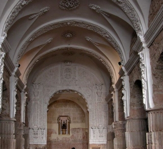 Basilica of Santa Maria de los Arcos 